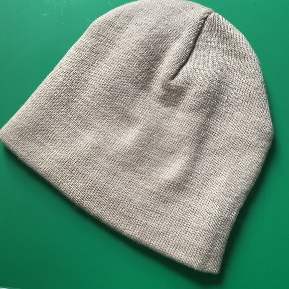 Tan beanie - Picture 4 of 14